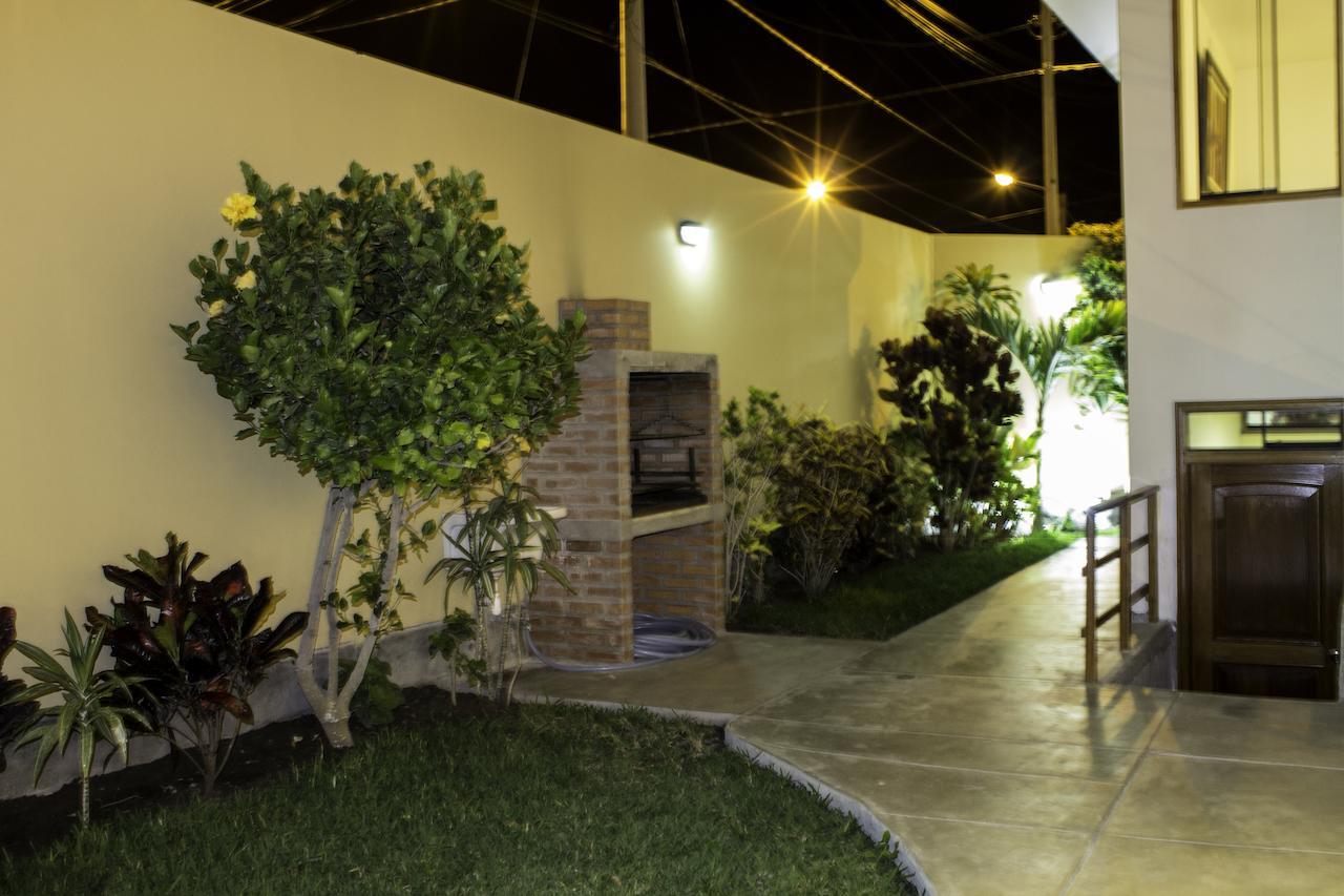 Hotel Brilia Chimbote Exterior photo